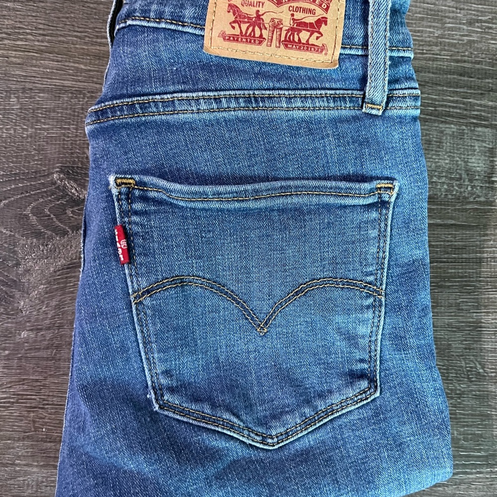 LEVIS 710 super skinny
